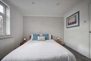 Cottage | 3 bedrooms, premium bedding, free WiFi, bed sheets - Oasis Cottage (Whitby)