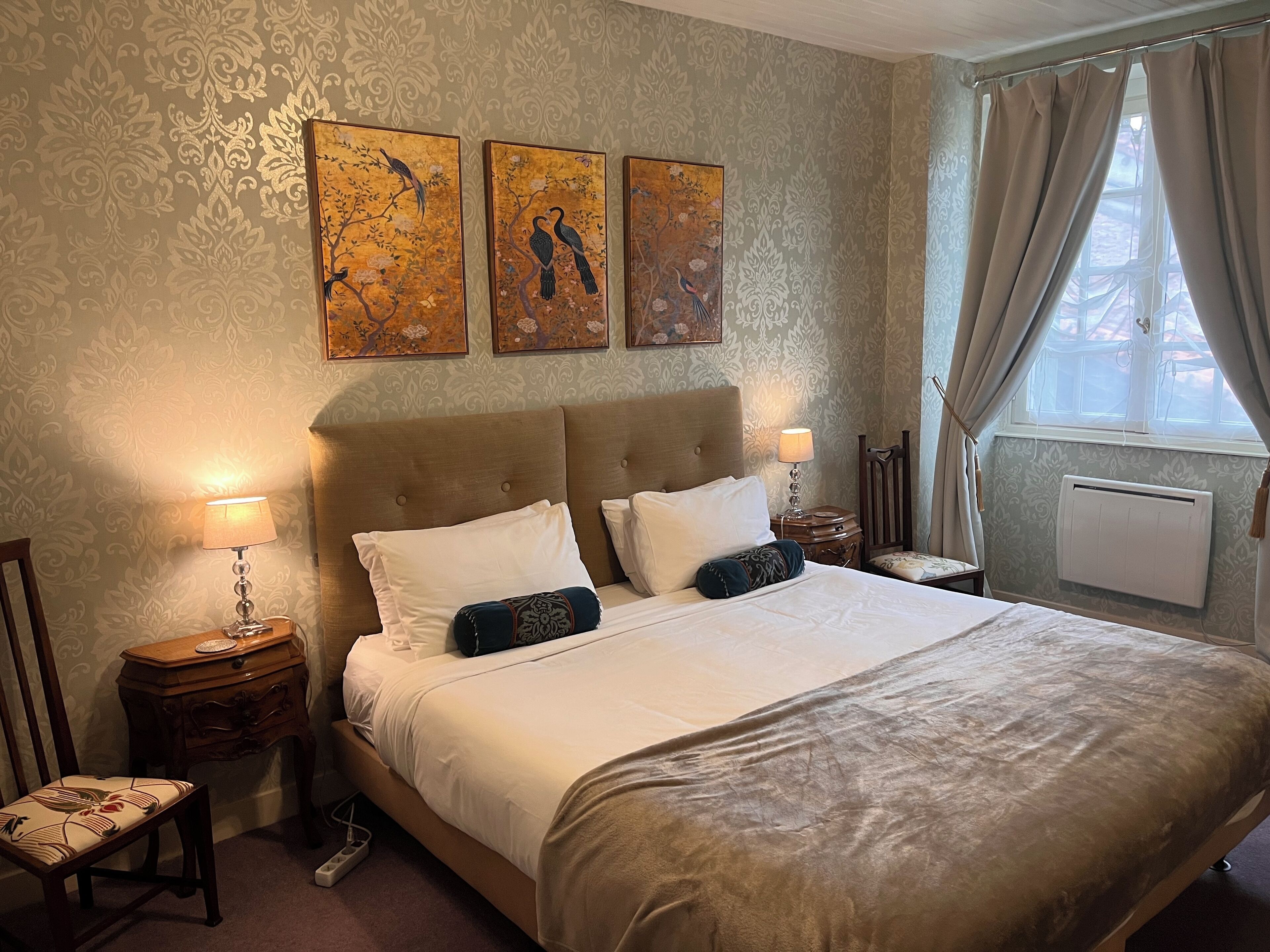 4 chambres, fer et planche à repasser, Wi-Fi gratuit, draps fournis