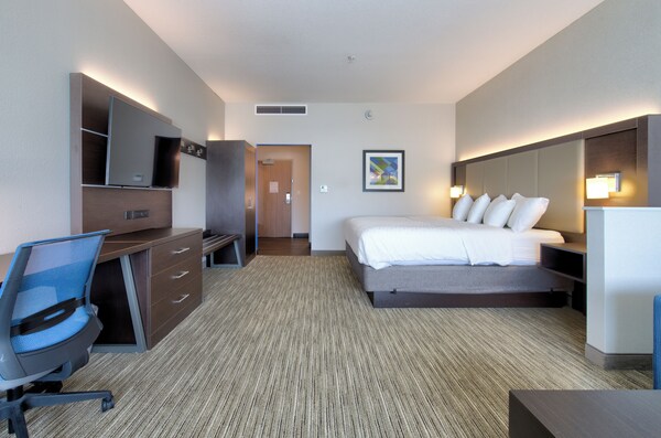Holiday Inn Express & Suites Onalaska La Crosse Area By Ihg - La Crosse, WI