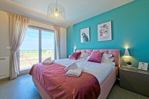 3 Schlafzimmer, Zimmersafe, Schreibtisch, Bügeleisen/Bügelbrett