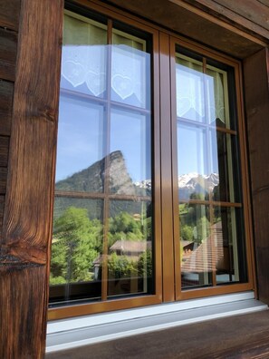 تفاصيل الفندق من الخارج