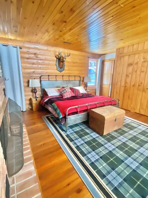 4 soverom, wi-fi (inkludert) og sengetøy