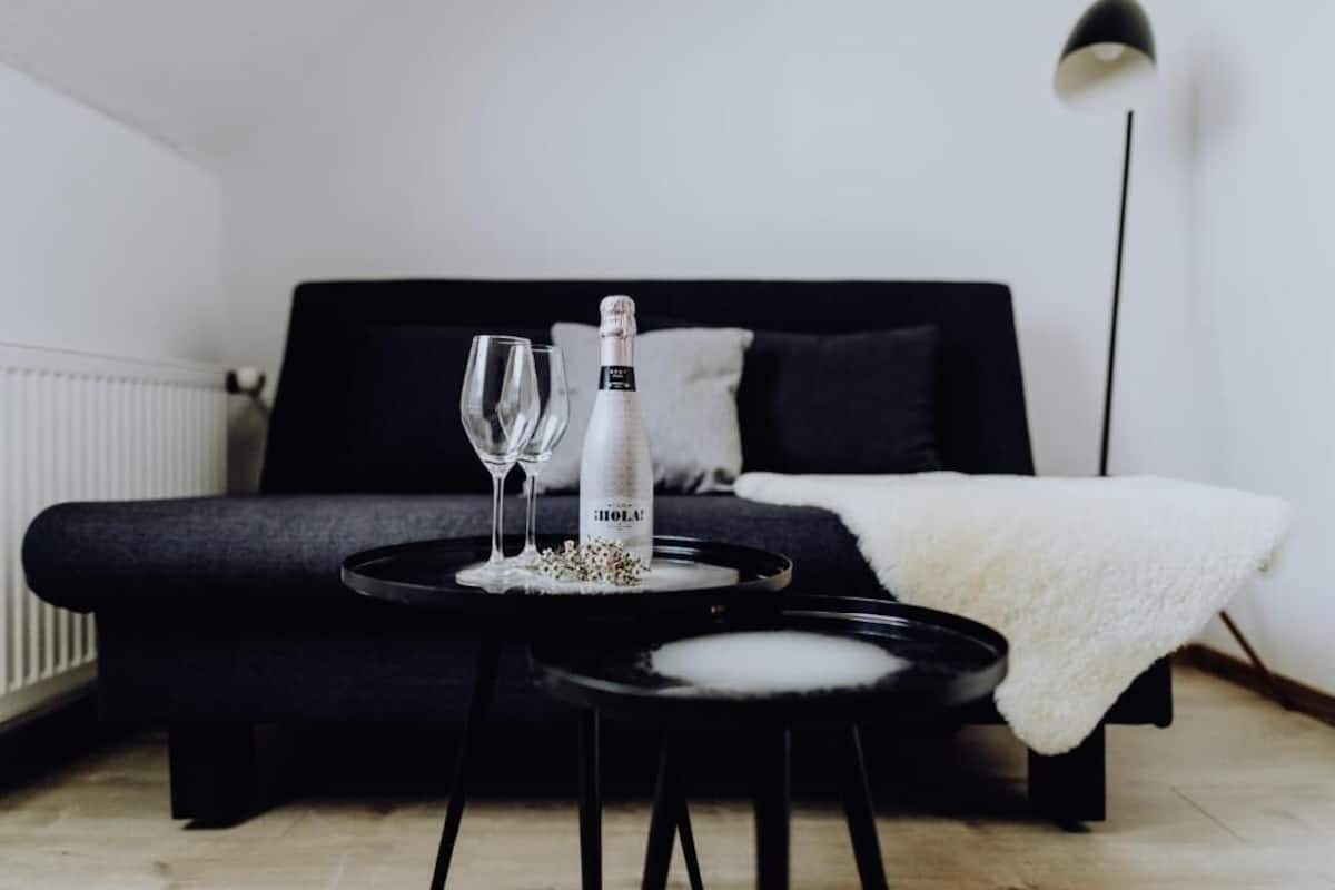 triple room | 1 bedroom, in-room safe, desk, blackout curtains