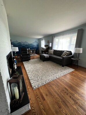 Smart TV, videojuegos, reproductor de DVD y libros 