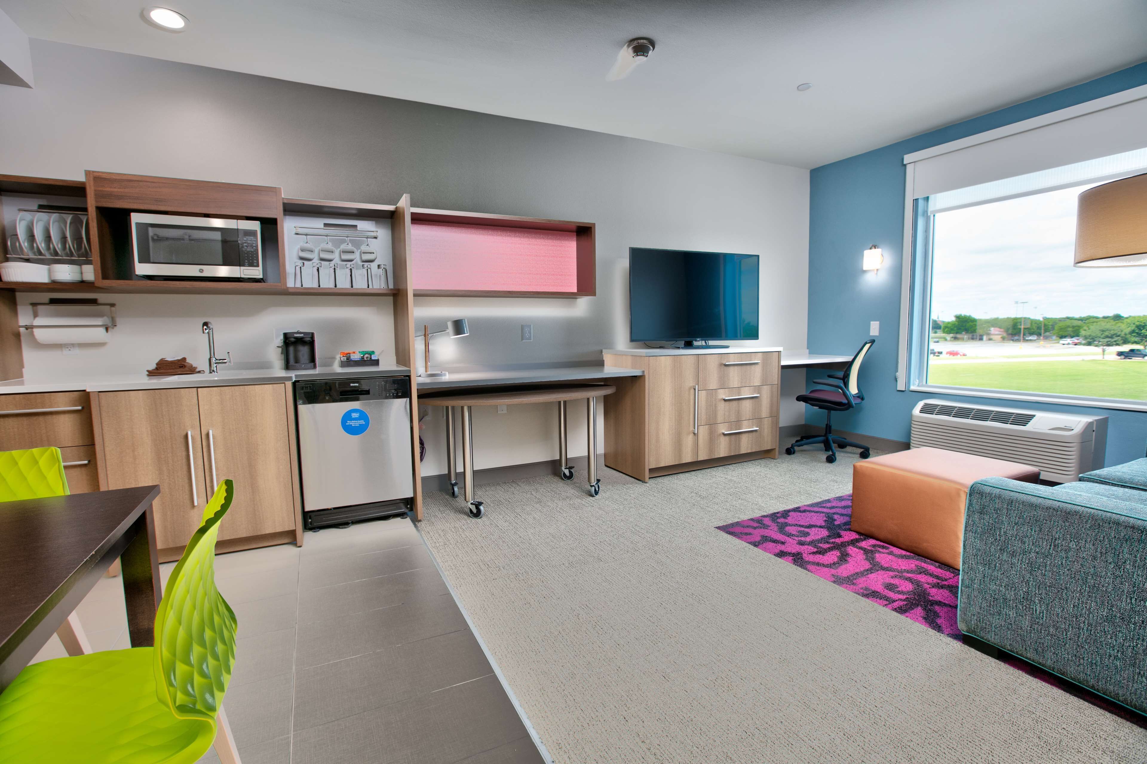 suite, 1 bedroom, lake view | desk, bed sheets