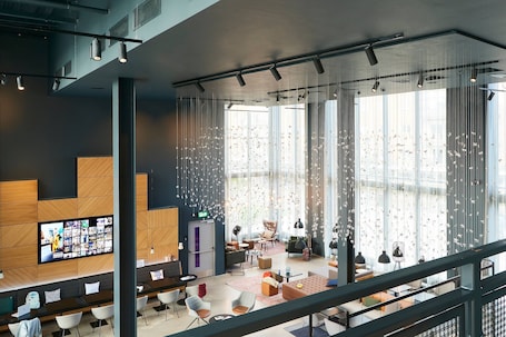 Restaurant. Moxy Chester