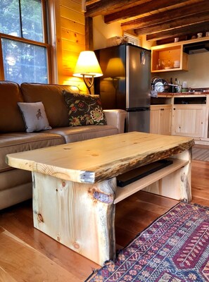 Smart TV, fireplace, printers