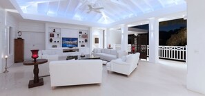 TV, DVD player - Villa Always (Les Terres Basses)
