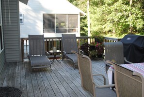 Deck off of dining/living room