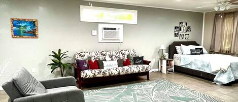 Fer et planche à repasser, Wi-Fi gratuit, draps fournis