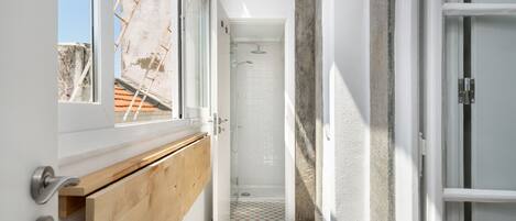 Apartment, 2 Bedrooms | Private kitchen | Fridge, microwave, stovetop, dishwasher