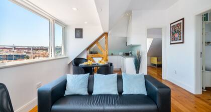 Premium River View Apartment