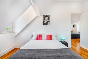 Apartment, 2 Bedrooms | 2 bedrooms, free cribs/infant beds, travel crib, free WiFi - Premium River View Apartment (Lisbon)