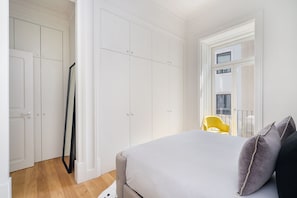 2 habitaciones, cunas gratuitas y wifi gratis 
