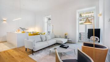 Apartment, 2 Bedrooms | Living area