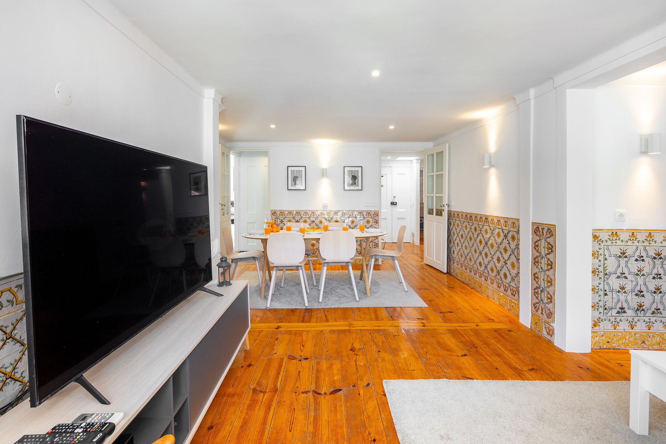 Apartment, 3 Bedrooms | Living area