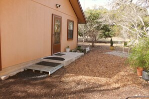 Terrace/patio - Gateway to the hills (Dripping Springs)