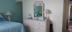 2 Schlafzimmer, Schreibtisch, Bügeleisen/Bügelbrett, WLAN