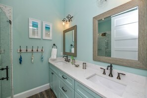 Bathroom - Barefoot Bungalow by AMI Locals (Holmes Beach)