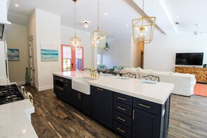 House, 4 Bedrooms | 4 bedrooms - Barefoot Bungalow by AMI Locals (Holmes Beach)