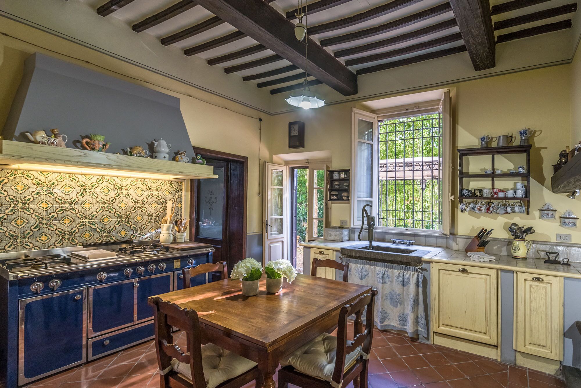 Kühlschrank, Ofen, Herdplatte, Geschirrspüler