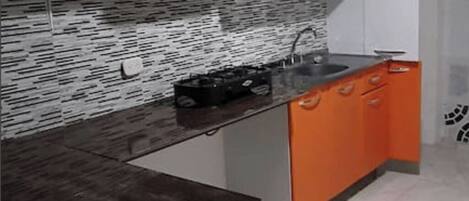 Réfrigérateur, lave-vaisselle