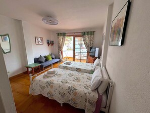 1 habitación y caja de seguridad en la habitación 