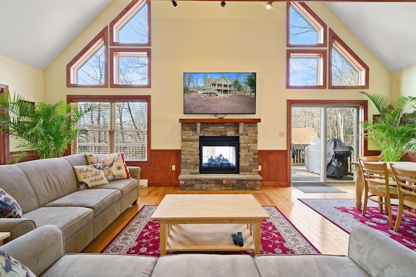 Smart-tv, eldstad och tv-spel