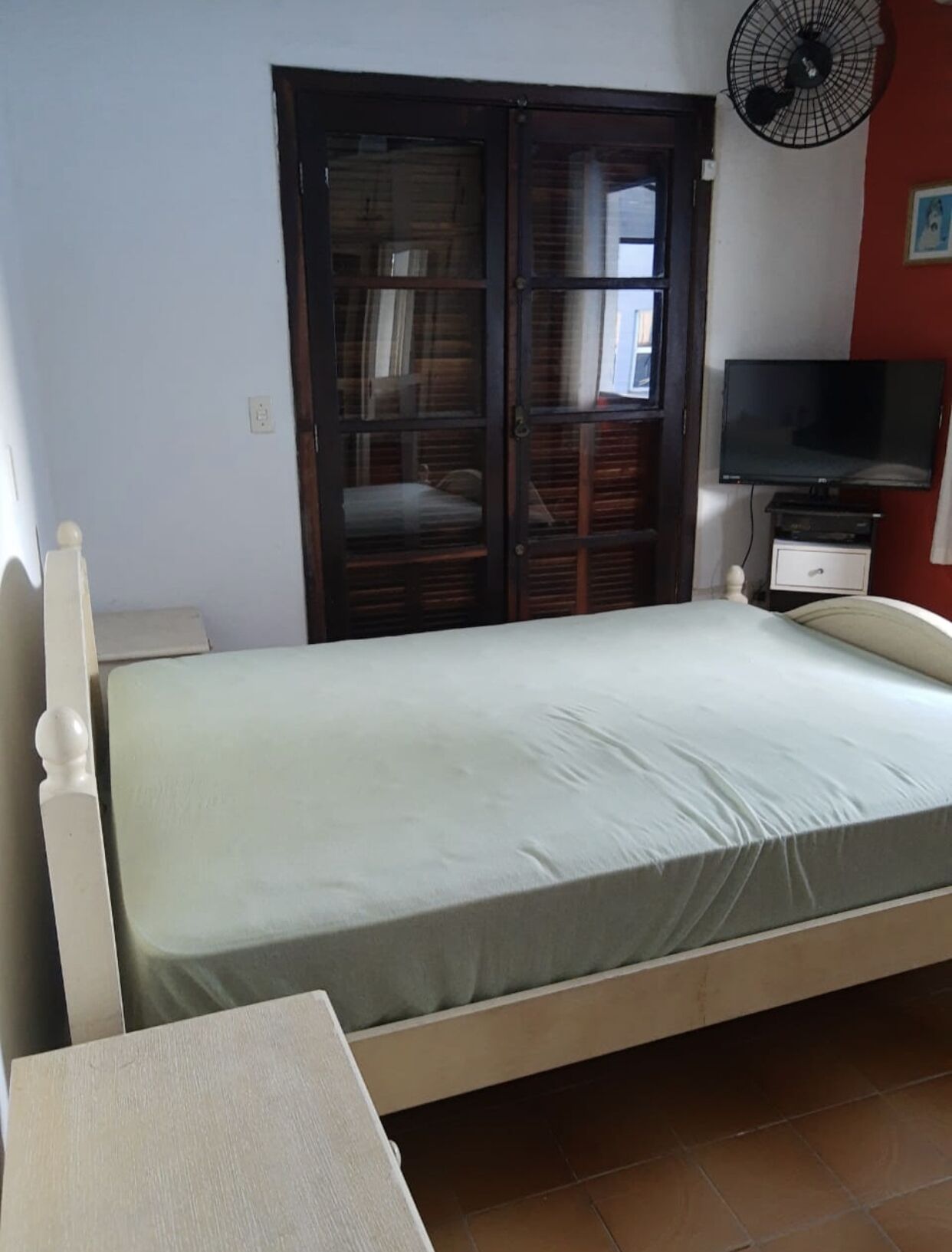 FOOT IN THE SAND HOUSE