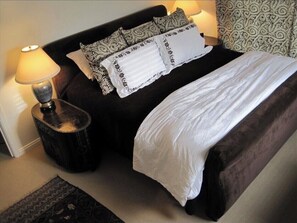 3 bedrooms, iron/ironing board, travel cot, WiFi