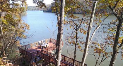 Claytor Lake Hideaway