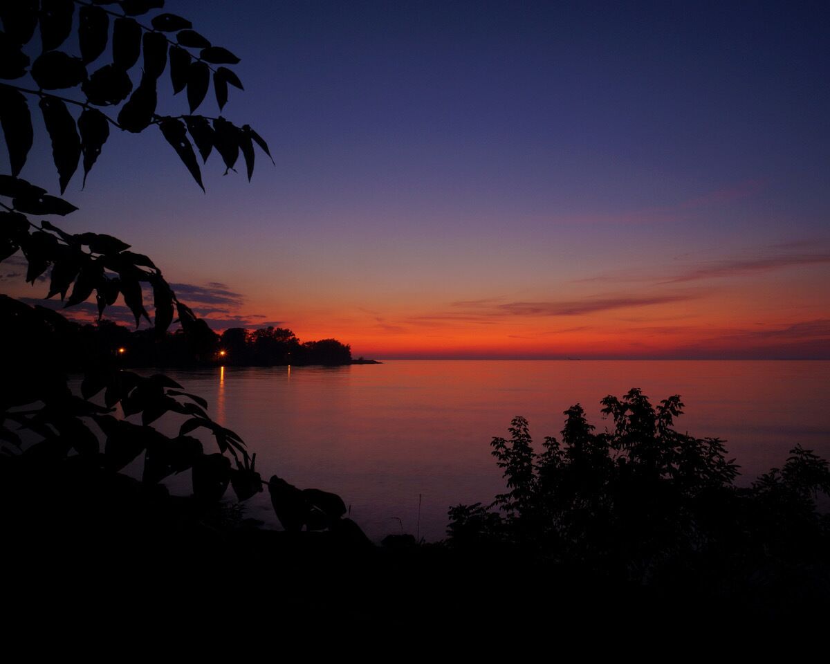 Private WATERFRONT ROOM W/ Private deck in SHARED COTTAGE