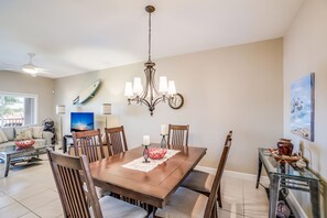 Leilighet, 2 soverom, havutsikt | Spiseområde