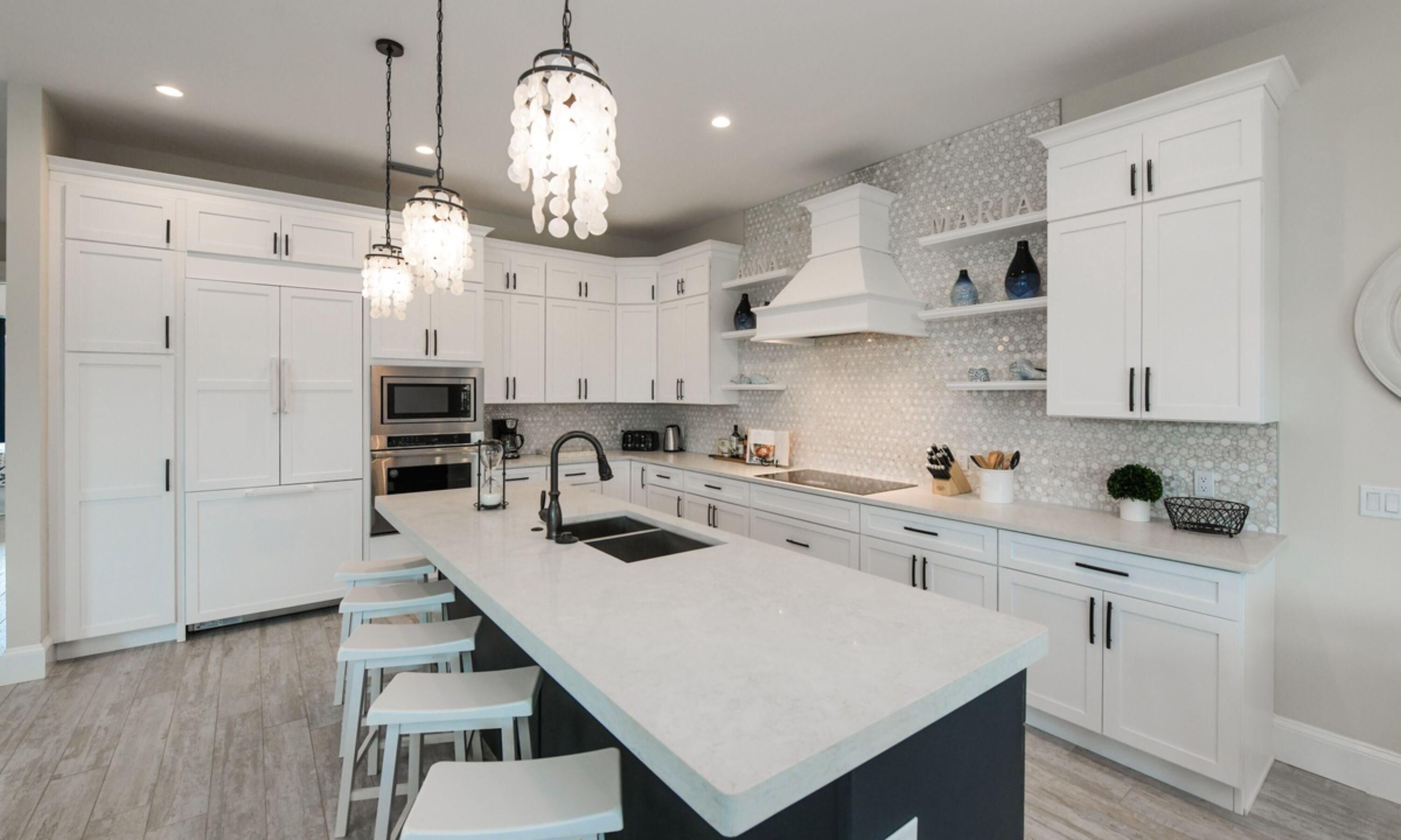 Hus - 4 sovrum | Eget kök | Kylskåp, mikrovågsugn, spishäll och diskmaskin