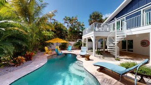 House, 4 Bedrooms | Pool