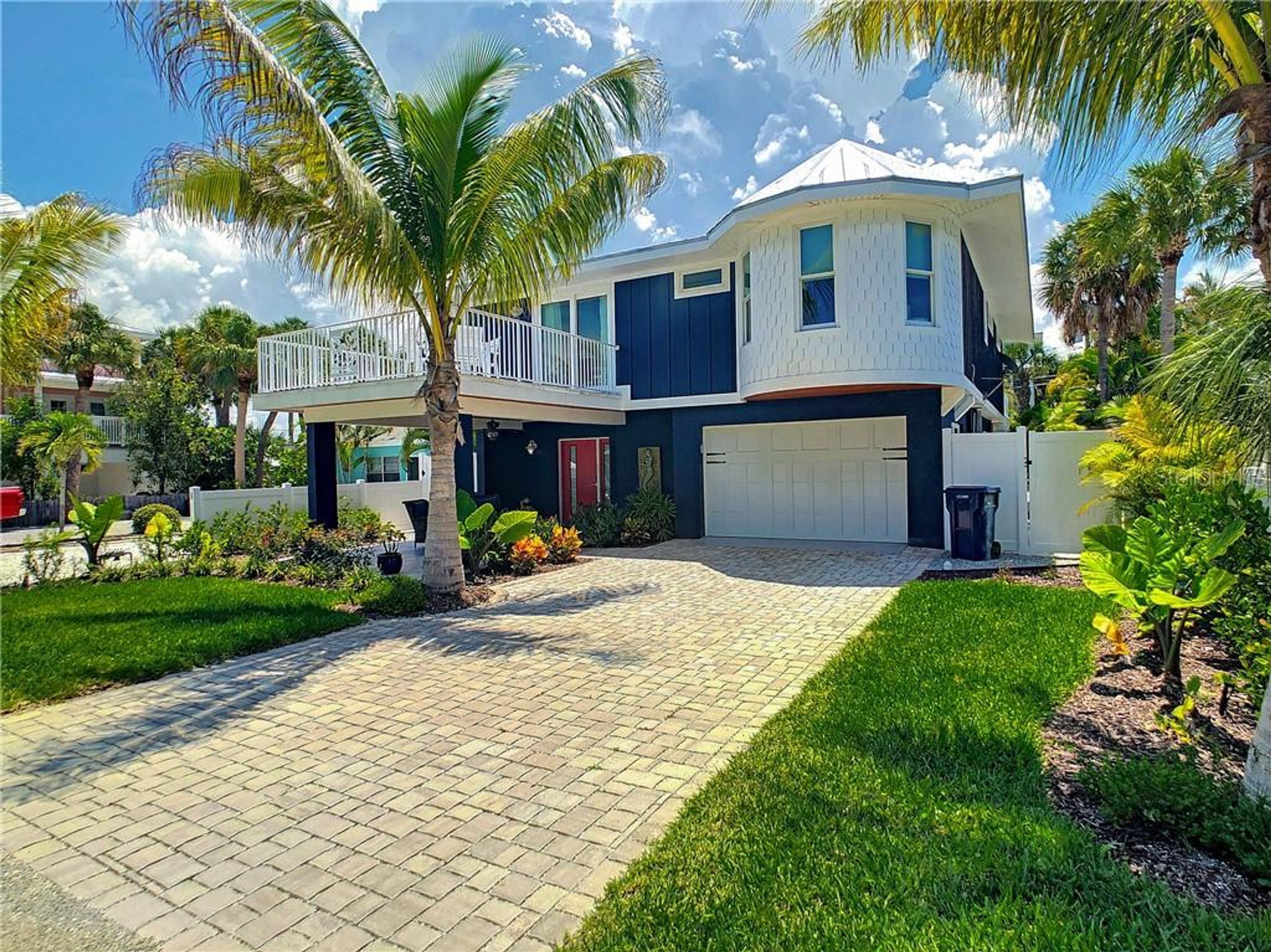 Hus - 4 sovrum | Exteriör