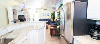 Bean Point Bungalow by AMI Locals