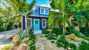 House, 4 Bedrooms | Exterior