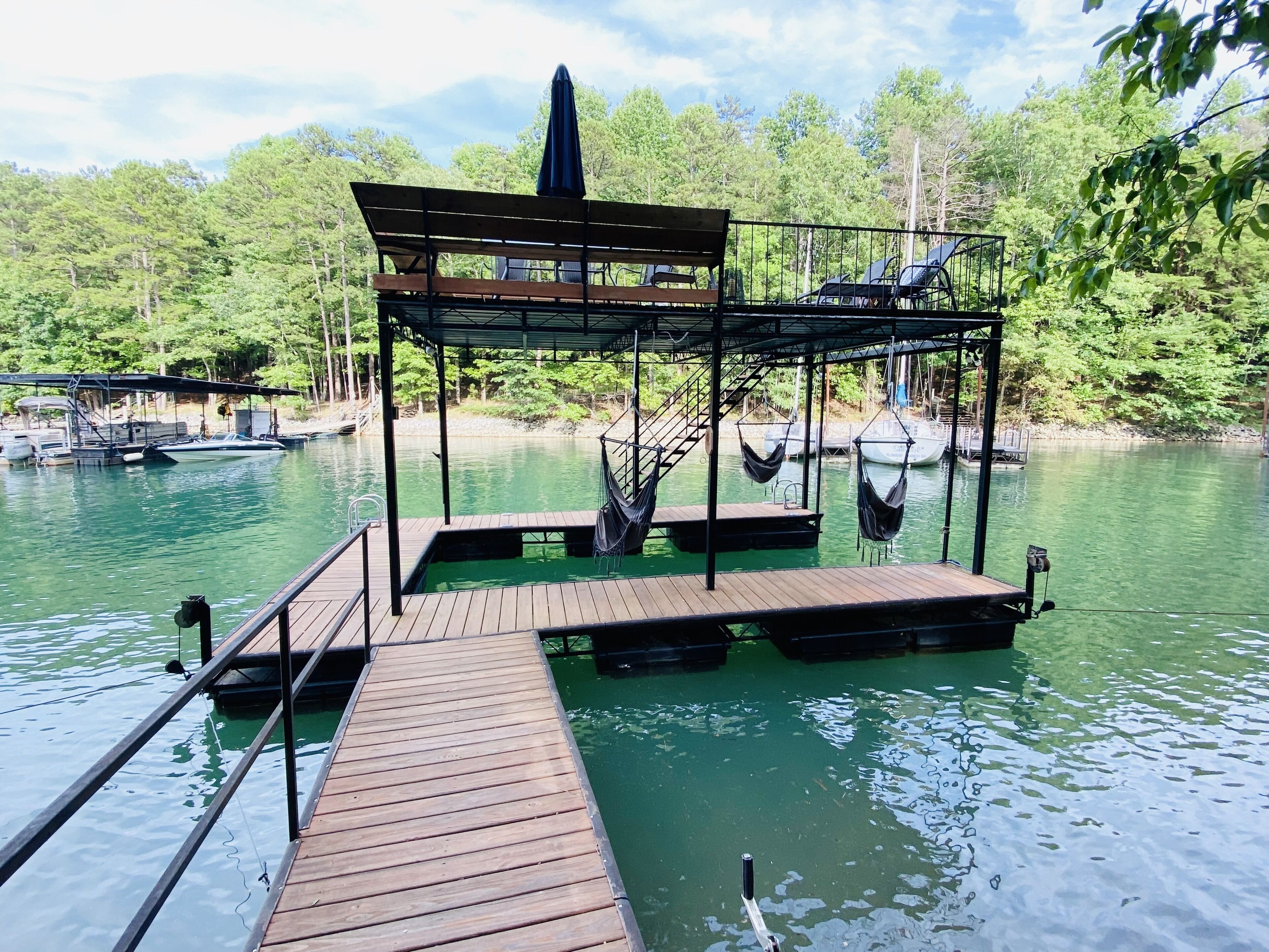 Lake Lanier RETREAT w Beach!Dock!Arcades!Kayaks!Paddle Boards!Fire-pit!