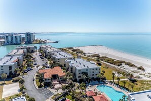 Unclassified image, 4 of 40, button