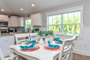 Dining - Caribbean Reef by AMI Locals (Holmes Beach)