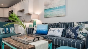 Ferienhaus, 2 Schlafzimmer | Wohnzimmer | 42-Zoll-Flachbildfernseher mit Kabelempfang, Fernseher