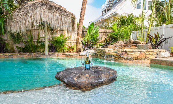 House, 6 Bedrooms | Pool