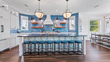 House, Multiple Beds | Private kitchen | Fridge, microwave, stovetop, dishwasher