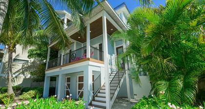 Coastal Cove by AMI Locals