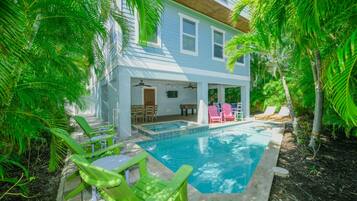 House, 6 Bedrooms | Exterior