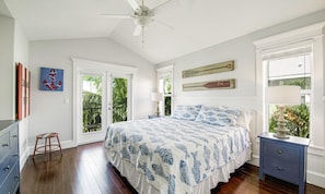 Nhà, 6 phòng ngủ | 6 phòng ngủ, bàn ủi/dụng cụ ủi quần áo, bộ trải giường