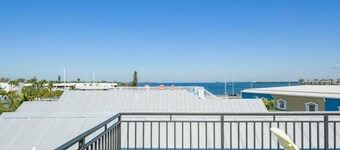 Coastal Cove by AMI Locals