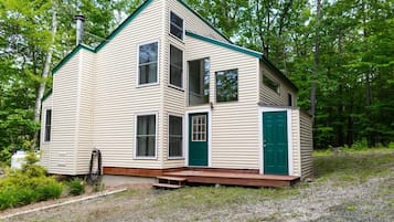 House (Donovan Farm 88, Waterville Estates) | Bahagian luar