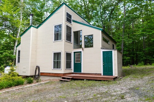 Private 3 Bedroom Home in the Woods of the White Mountains! Walk to Recreation Center - Df88e